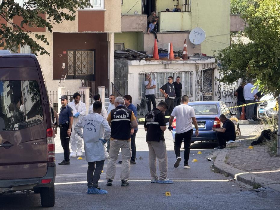 Maltepe'de kiracı ile ev sahibi arasında silahlı kavga: İki ölü, bir ağır yaralı
