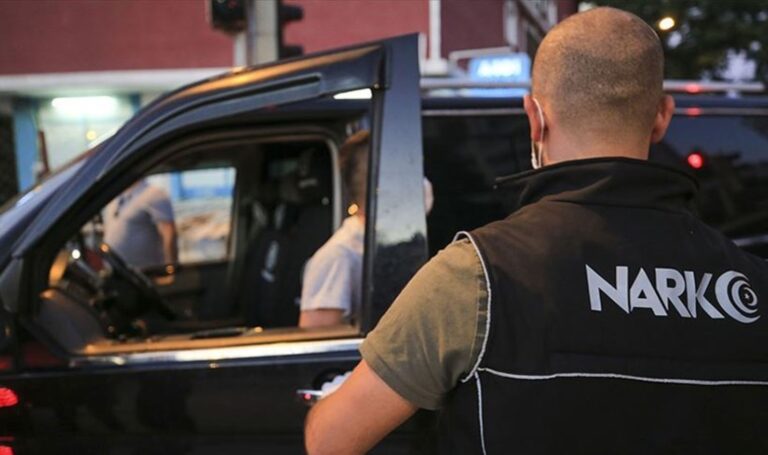 İstanbul'da geniş çaplı uyuşturucuyla mücadele operasyonu: 5 şüpheli yakalandı – Son Dakika Türkiye Haberleri
