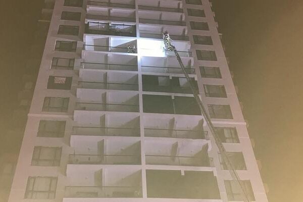 Ankara 26 -Storey Binasında Ateş Paniği! Vatandaşlar boşaltıldı, sigaradan etkilenenler vardı