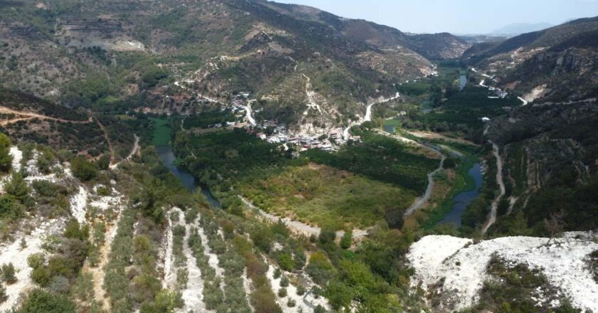 Hatay’ın Gizli Cenneti Aknehir Drone ile görüldü
