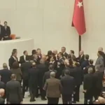 Meclis’te Gerilim Tırmandı: CHP ve AKP Vekilleri Karşı Karşıya Geldi!
