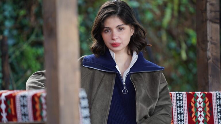 Taşacak Bu Deniz’in Fadime’si Zeynep Atılgan süper minili davet tarzıyla gündemde! Elbisesinin fiyatı dudak uçuklattı